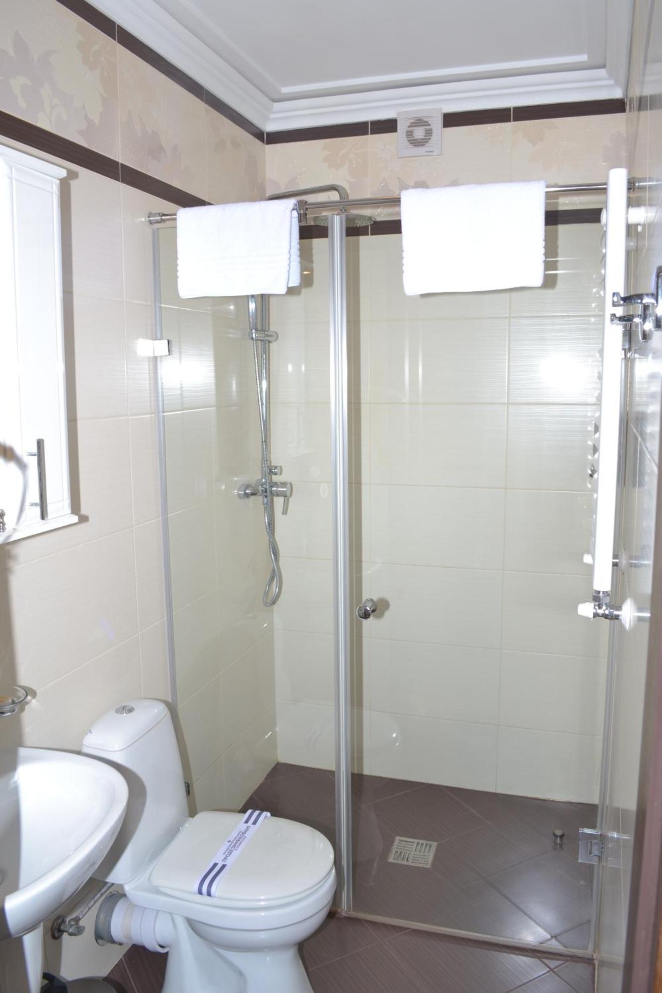 Zolota Forel Hotel Korosztyiv Szoba fotó