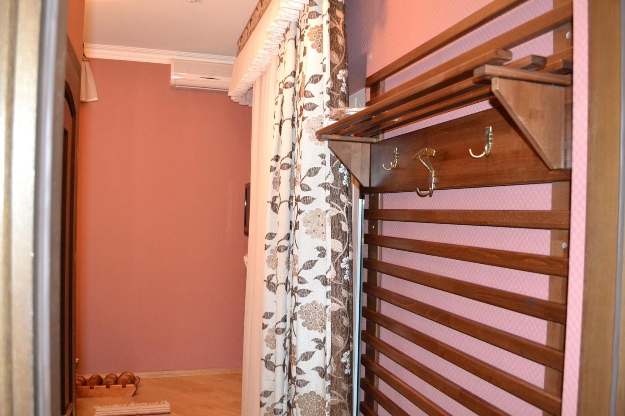 Zolota Forel Hotel Korosztyiv Szoba fotó