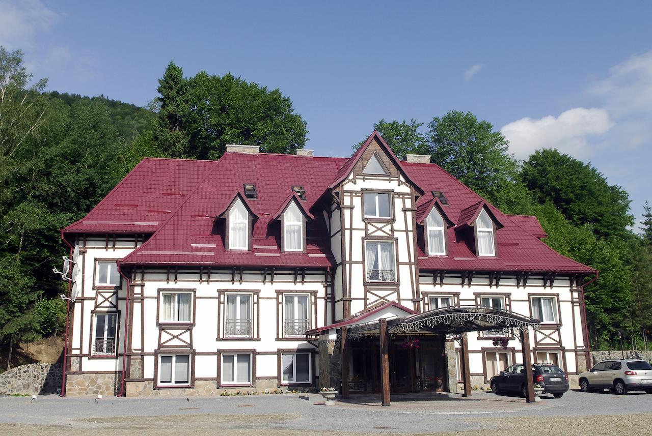 Zolota Forel Hotel Korosztyiv Kültér fotó