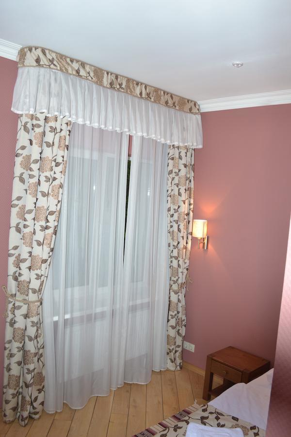 Zolota Forel Hotel Korosztyiv Szoba fotó